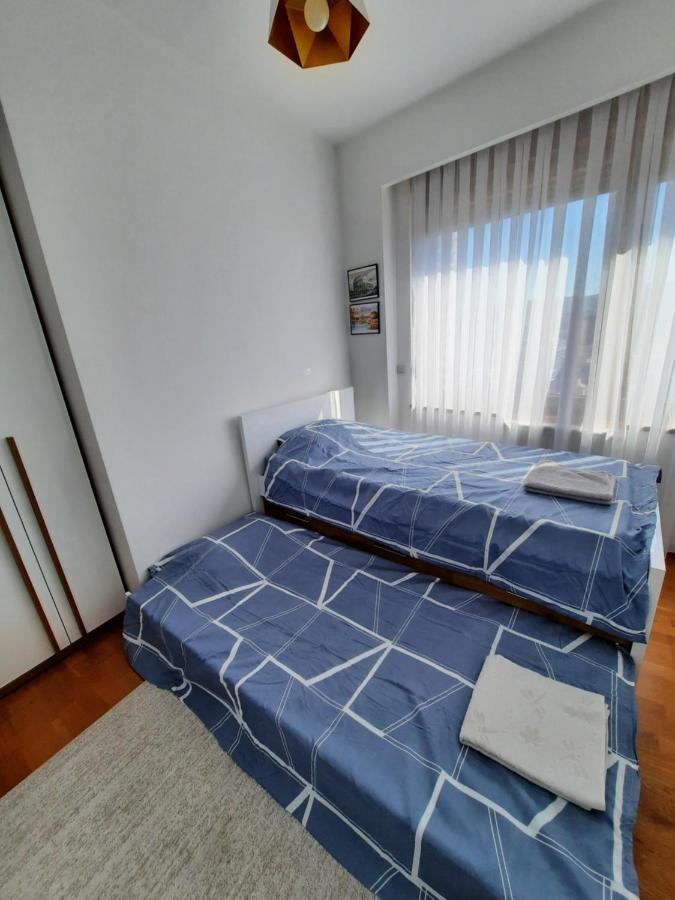 Luxury Sky View Apartment プリシュティナ エクステリア 写真