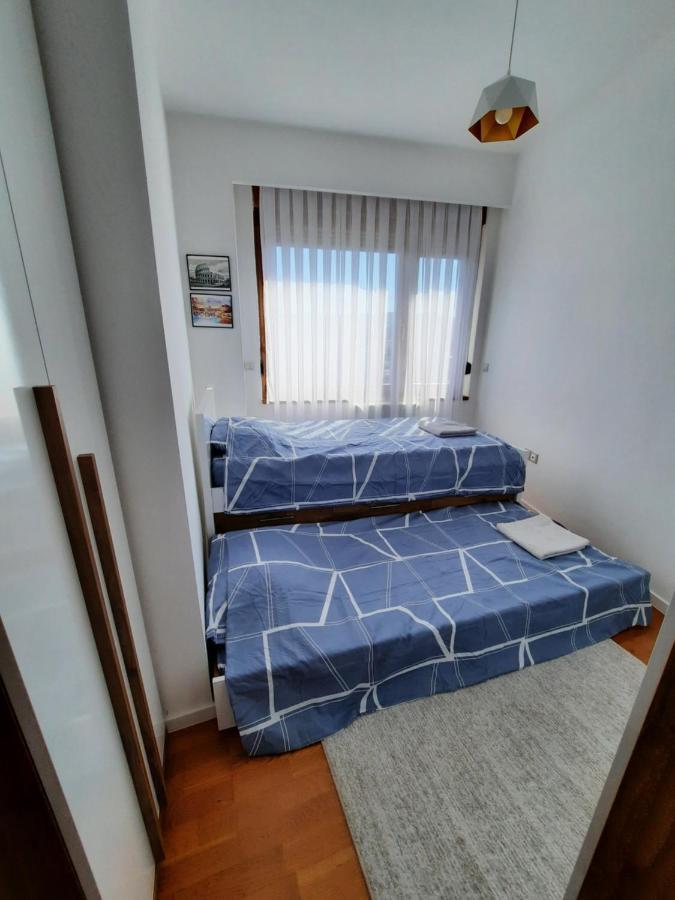 Luxury Sky View Apartment プリシュティナ エクステリア 写真