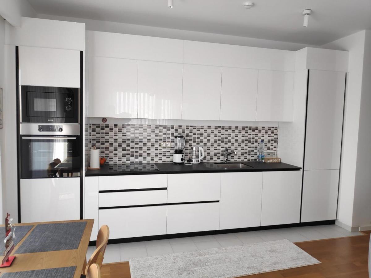 Luxury Sky View Apartment プリシュティナ エクステリア 写真