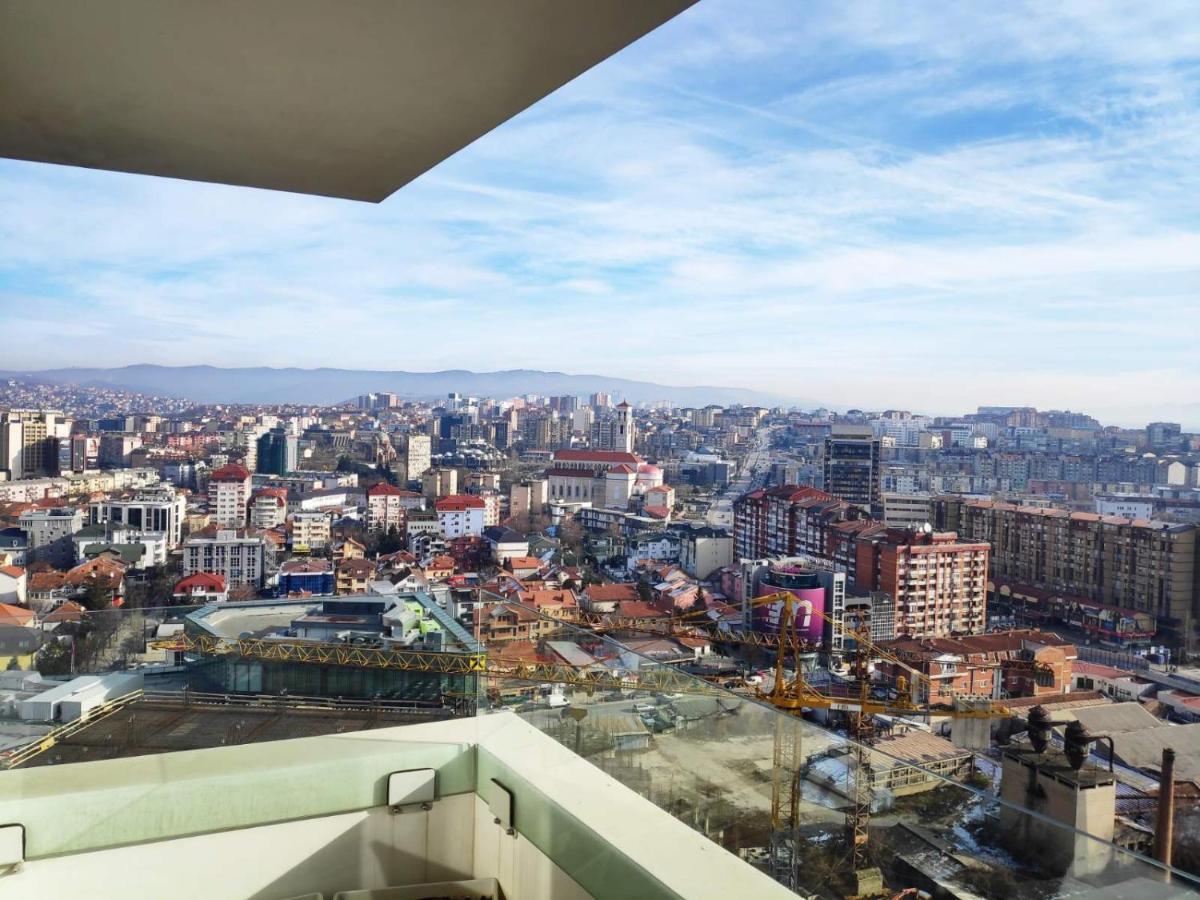 Luxury Sky View Apartment プリシュティナ エクステリア 写真
